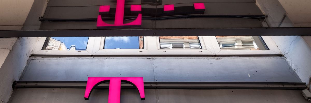 10 év 10 büntetés a Magyar Telekomnak