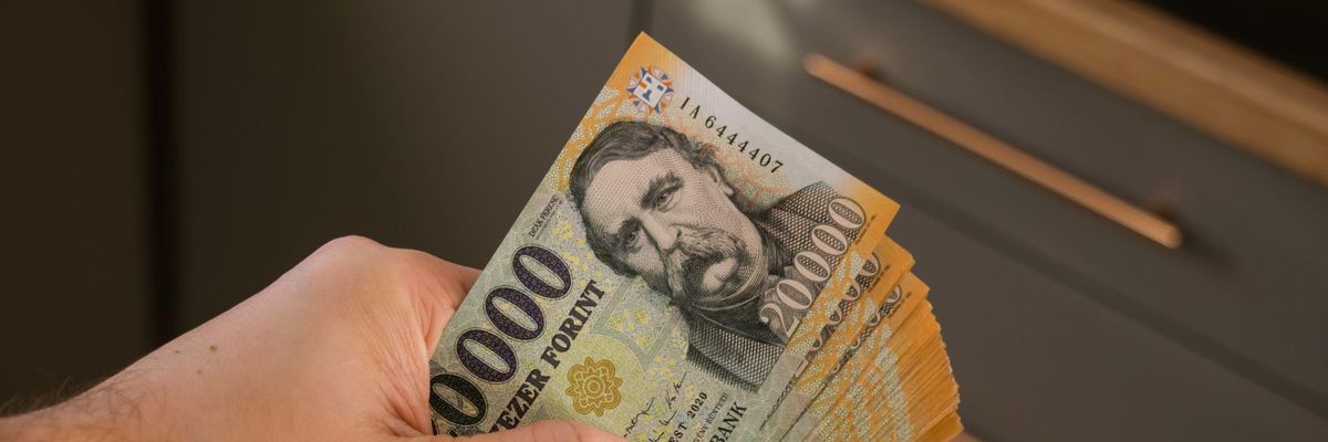 2030-ra érheti el a bruttó havi magyar átlagbér az 1 millió forintot