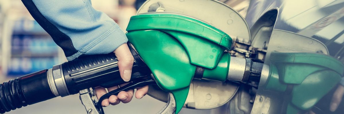 A benzinkutak fele került nehéz helyzetbe a rögzített üzemanyagárak miatt
