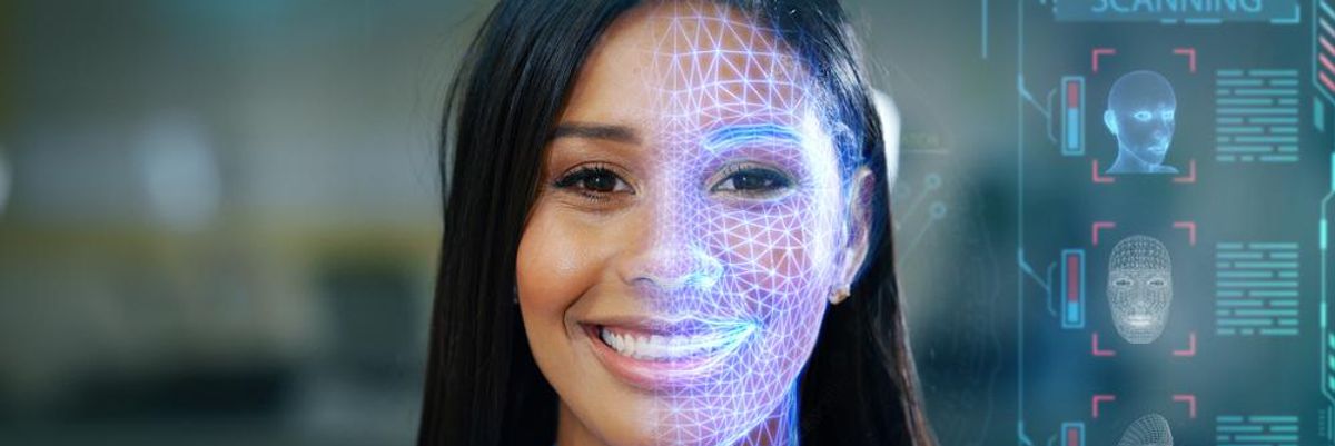 A Clearview AI vállalat arcfelismerő szoftvere egy olasz nő arcát elemzi mesterséges intelligenciával