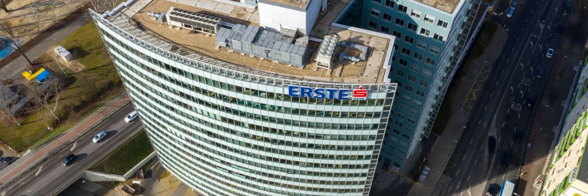 Adatlopás veszélye miatt adott ki figydlmeztetést az Erste Bank