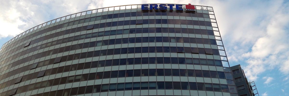 Csalókra figyelmeztet az Erste Bank