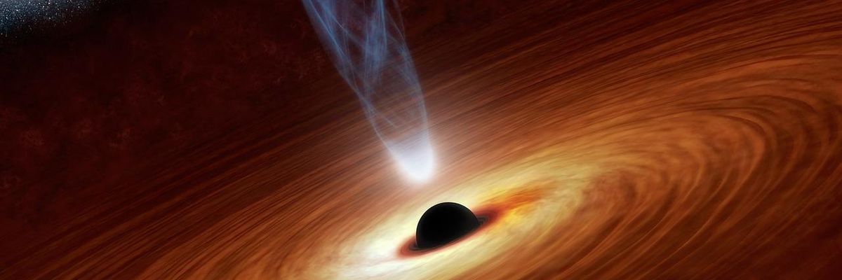 Diffúz anyagból álló akkréciós korong kavarog egy szupermasszív fekete lyuk körül, amelyből Hawking-sugárzás szabadul fel