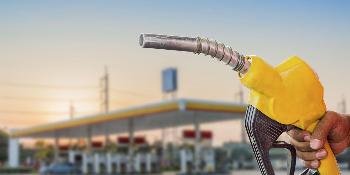 Drága az üzemanyag, de adóemelés nem lesz, ezt ígéri a kormány