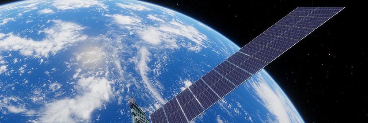 Elon Musk űrvállalatának, a SpaceX-nek az egyik Starlink műholdja kering a Föld körül, amely internetet biztosít Ukrajnának