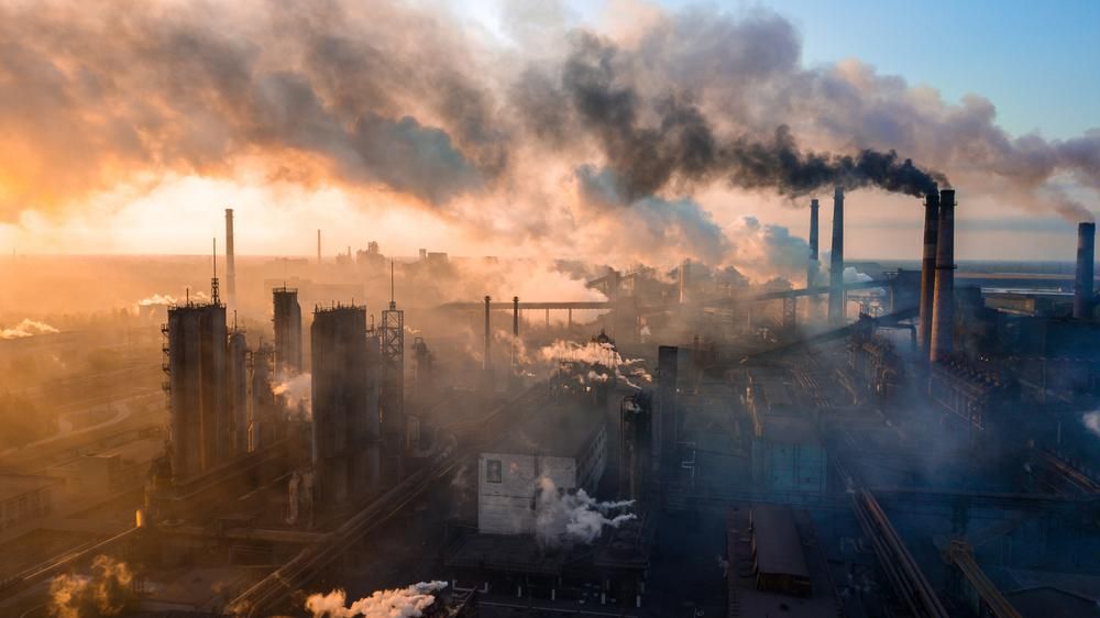 Fosszilis tüzelőanyagokkal működő erőművek füstje szennyezi a levegőt a városban