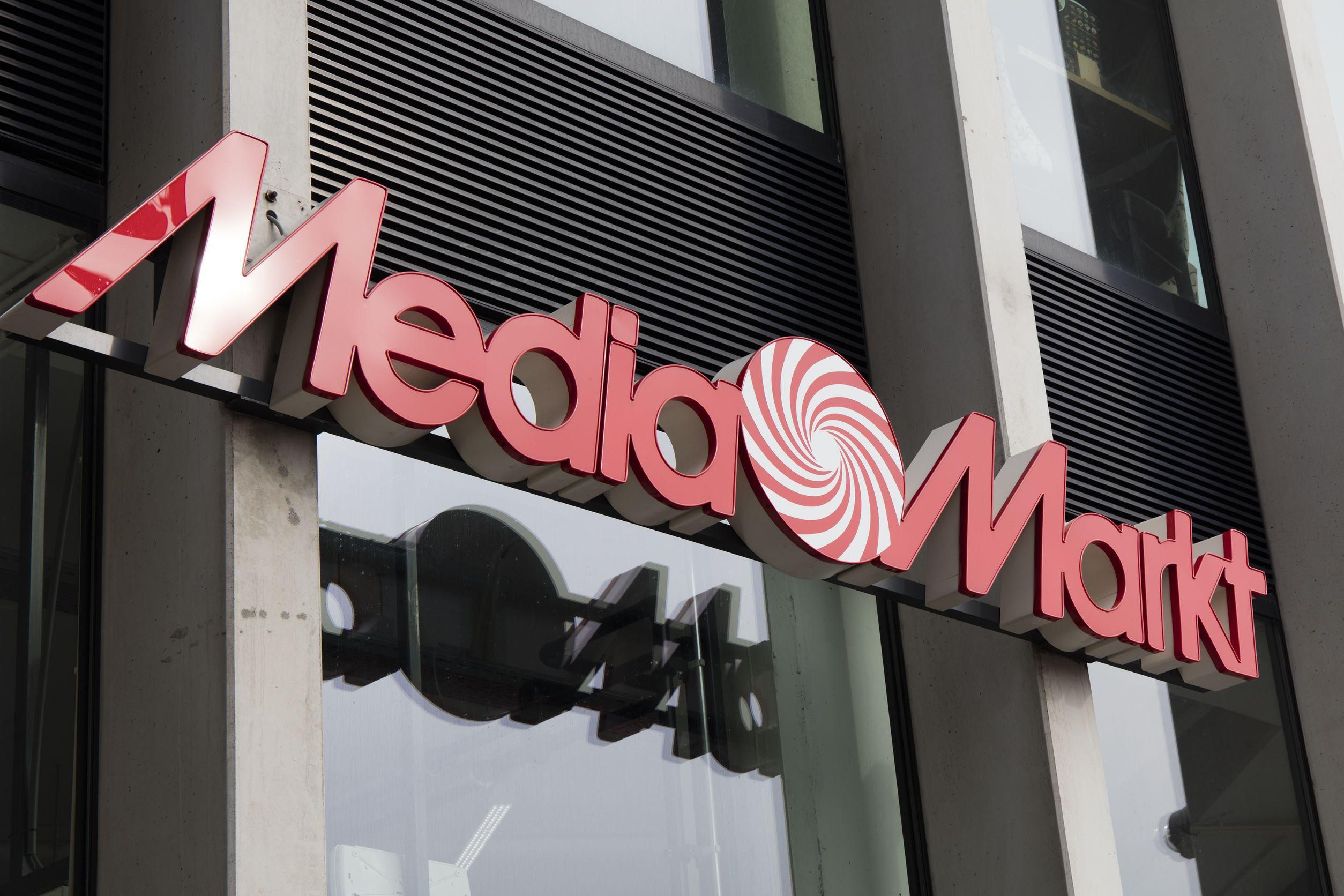 Hackertámadás érte a MediaMarktot, a képen az egyik legnagyobb kárt elszenvedett holland üzlet bejárata
