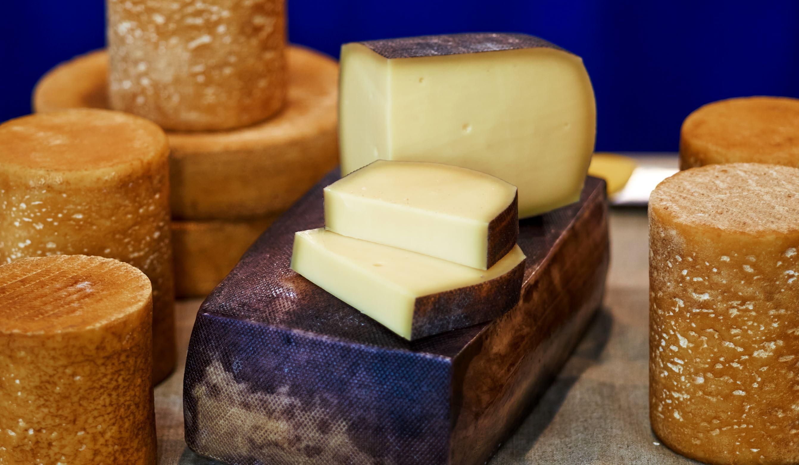 Finom sajtok , igaz, nem a kerrierváltó sajtlészítő műhelyéből