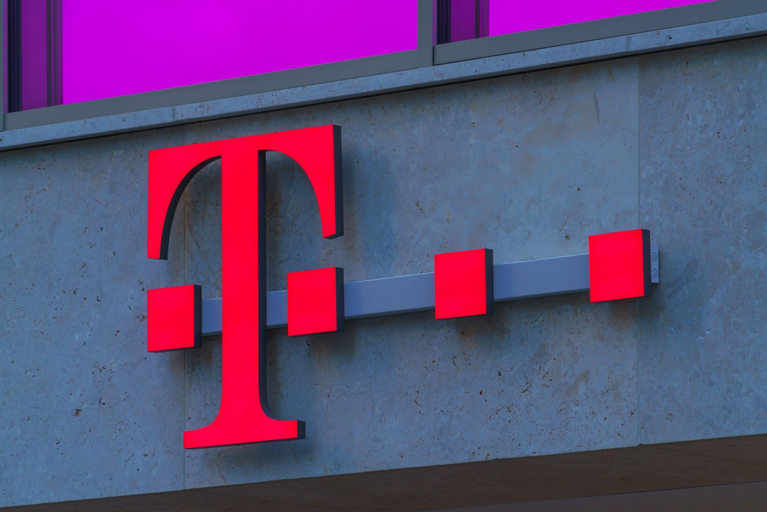 Büntetést kapott a fogyasztóit megtévesztő Telekom