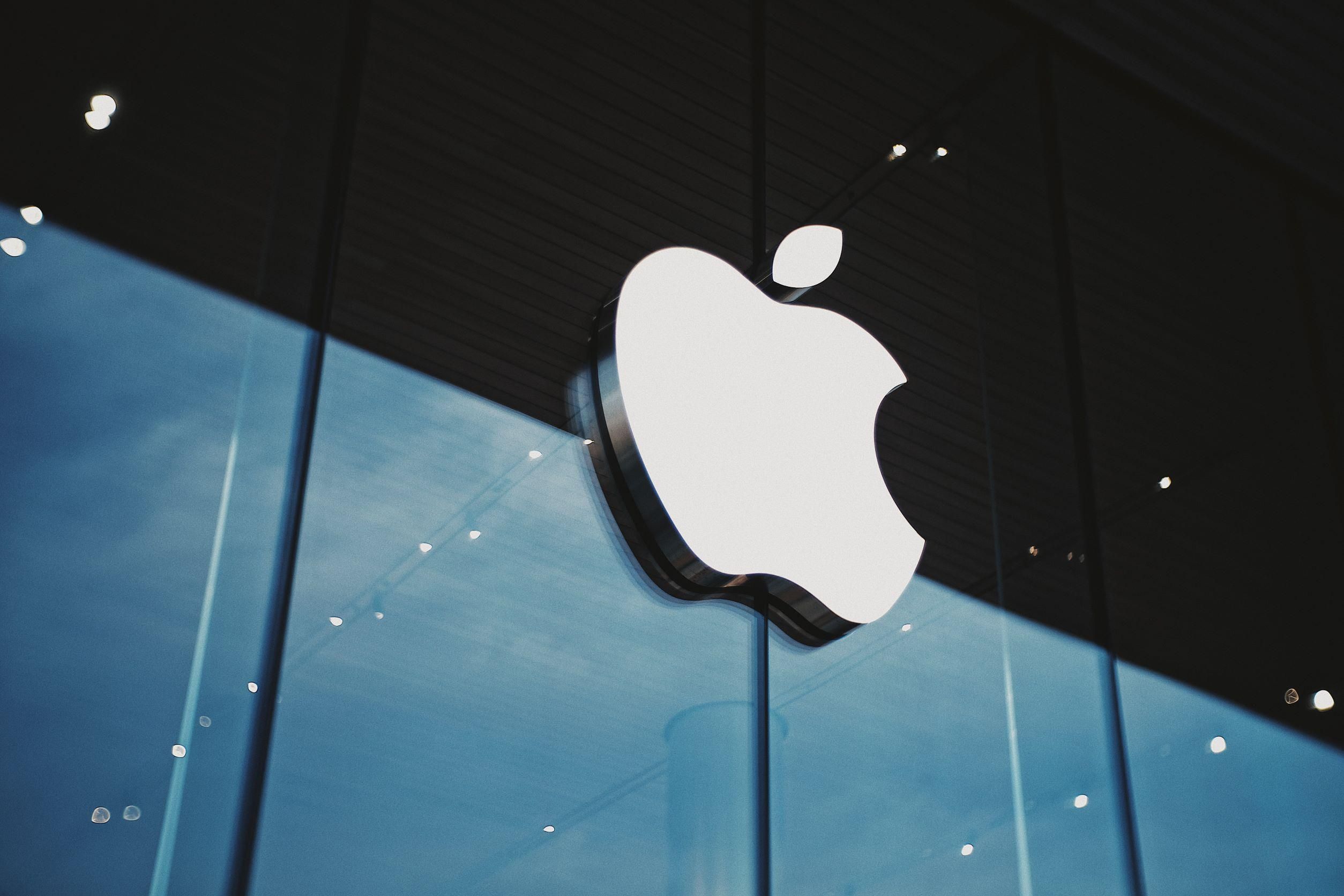 Az Apple a Tasla nyomávba ered, e-autót tervez piacra dobni néhány éven belül