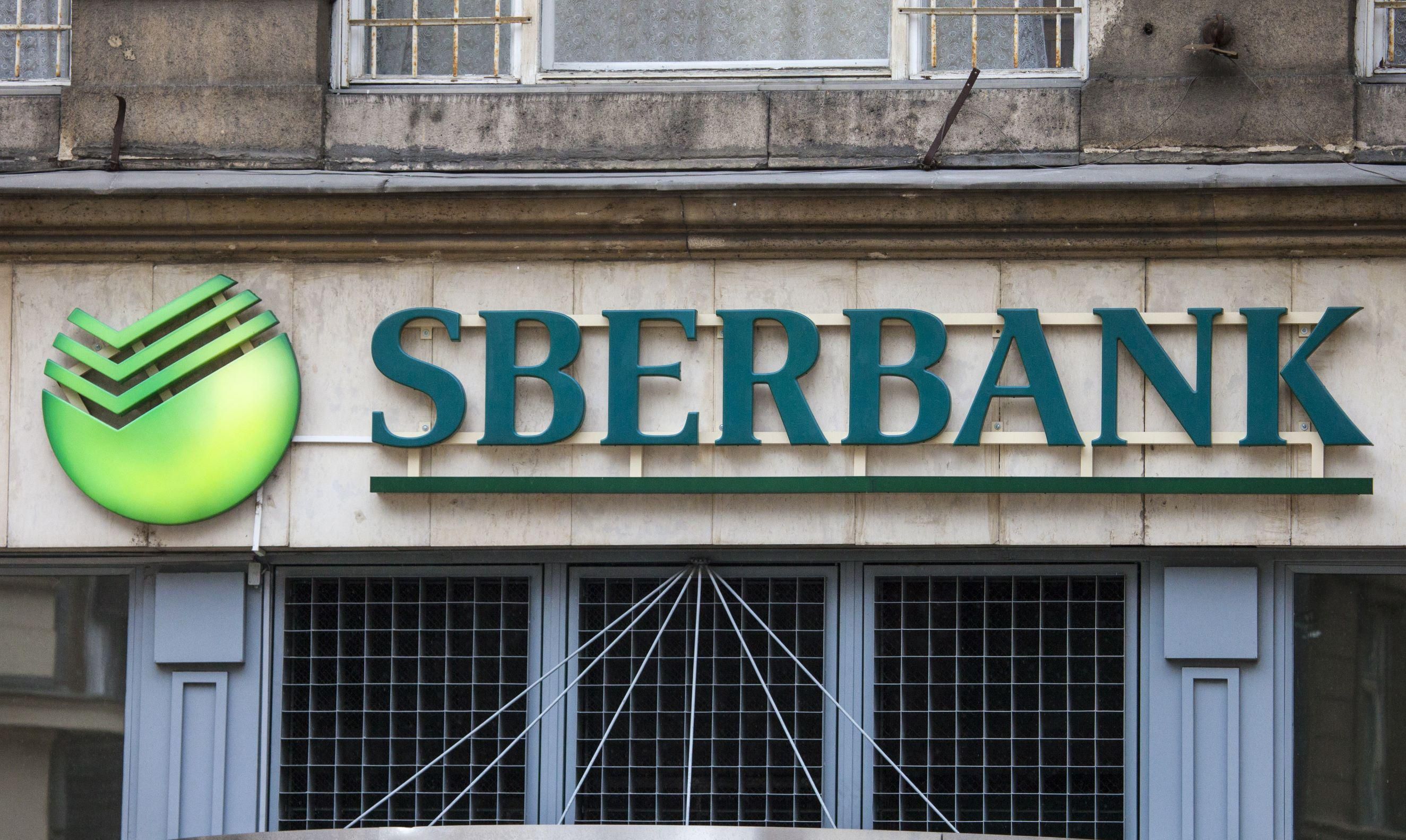 A Sberbak orosz hitelintézet magyarországi ügyfelei egyelőre a szokott módon bankolhatnak