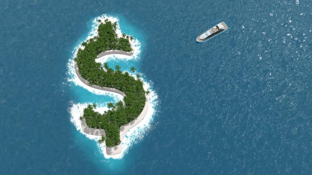 Orosz oligarcha a jachtján a dollár jelet formázó adóparadicsom-szigetre menekül a szankciók elől