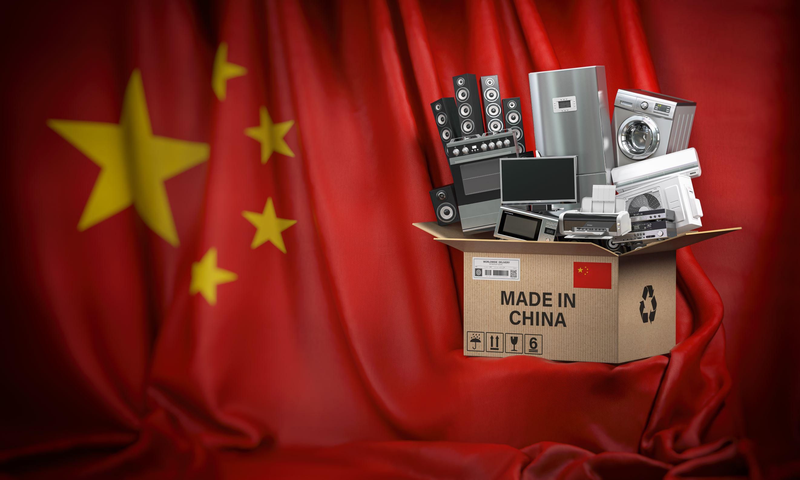 Gyengélkedik Kína külkereskedelme, bár bővülni próbál Európa felé