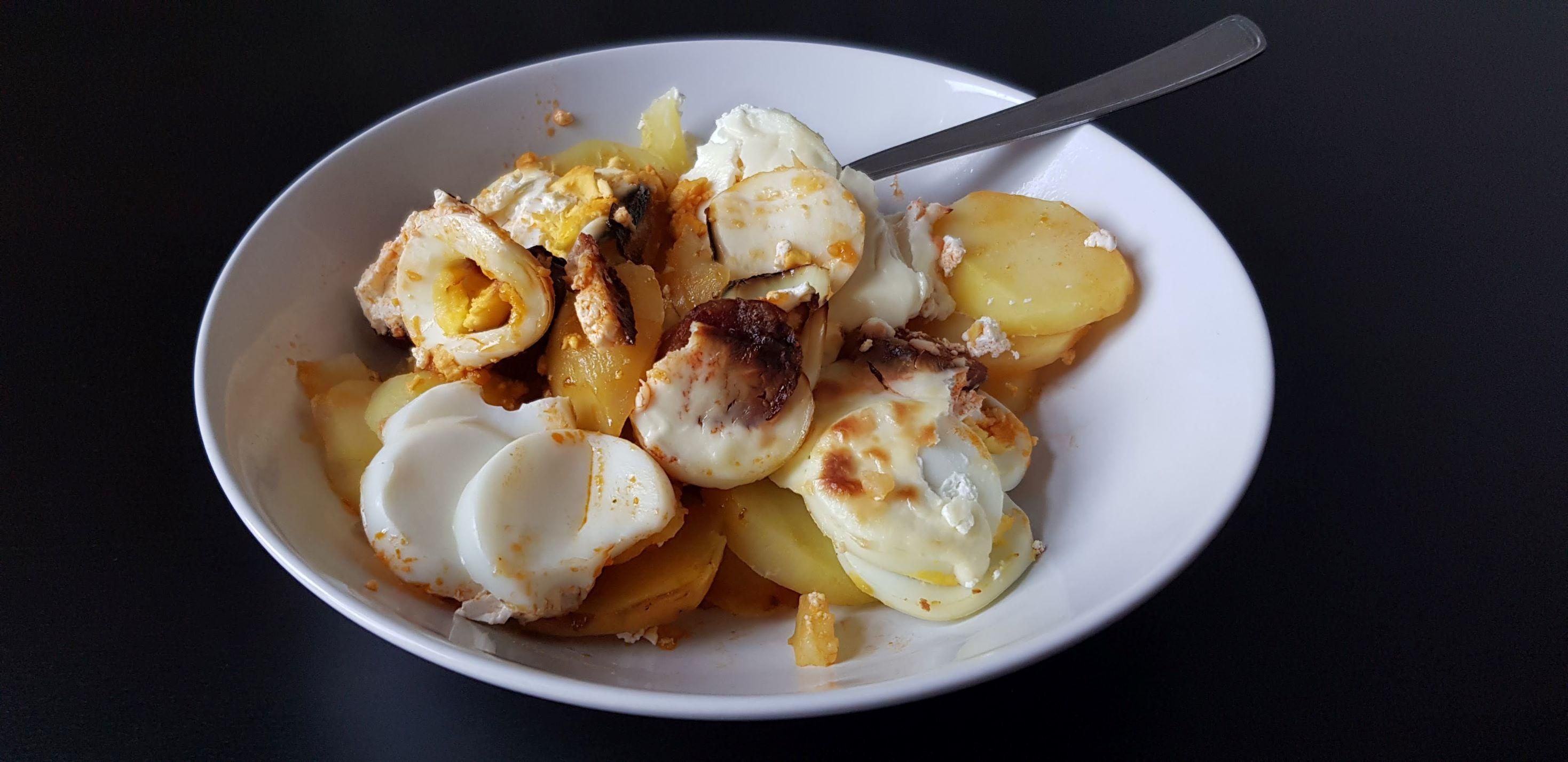 A tojásra és a krumplira húzott ársapkát a kormány