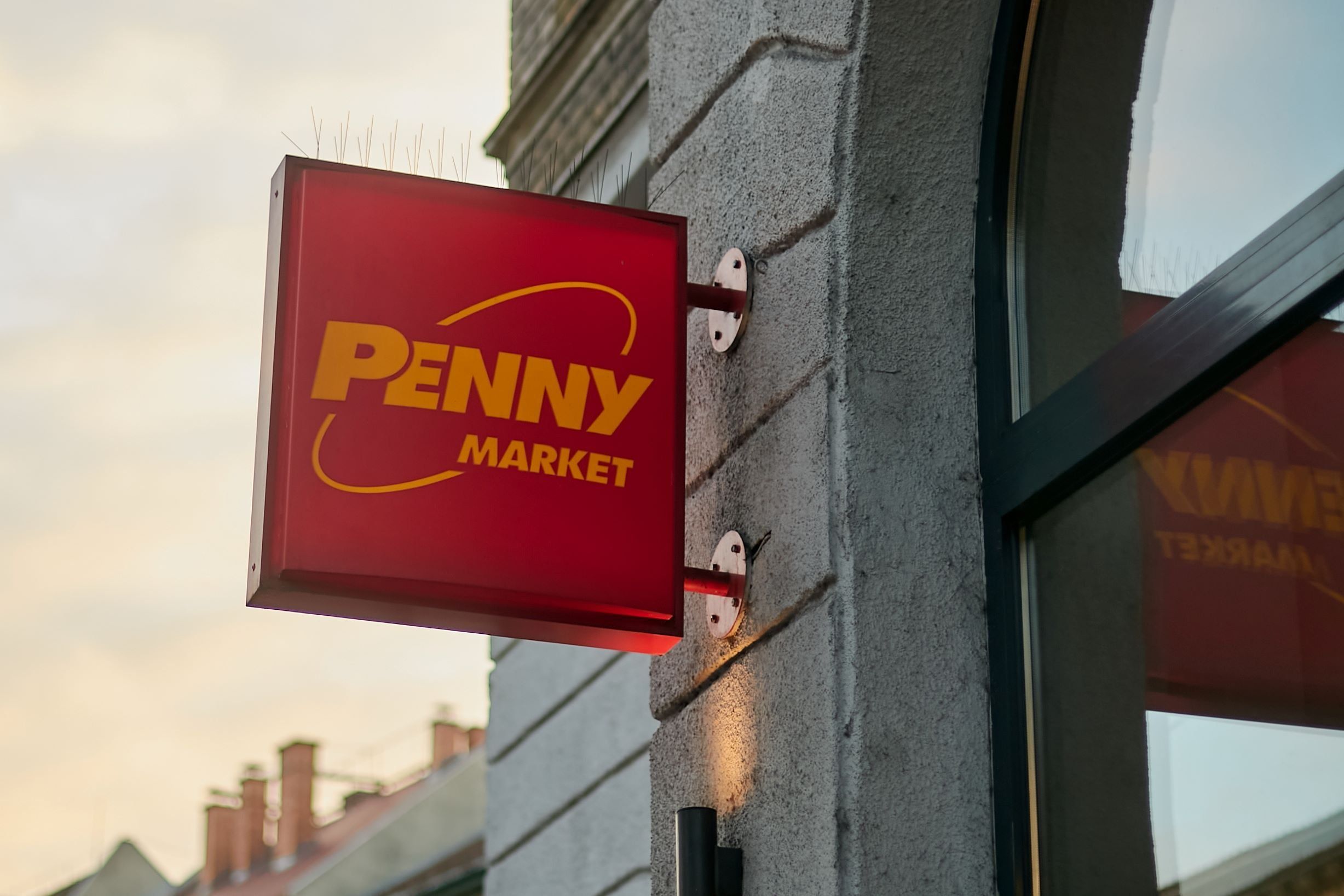 Penny Market tábla valahol Magyarországon