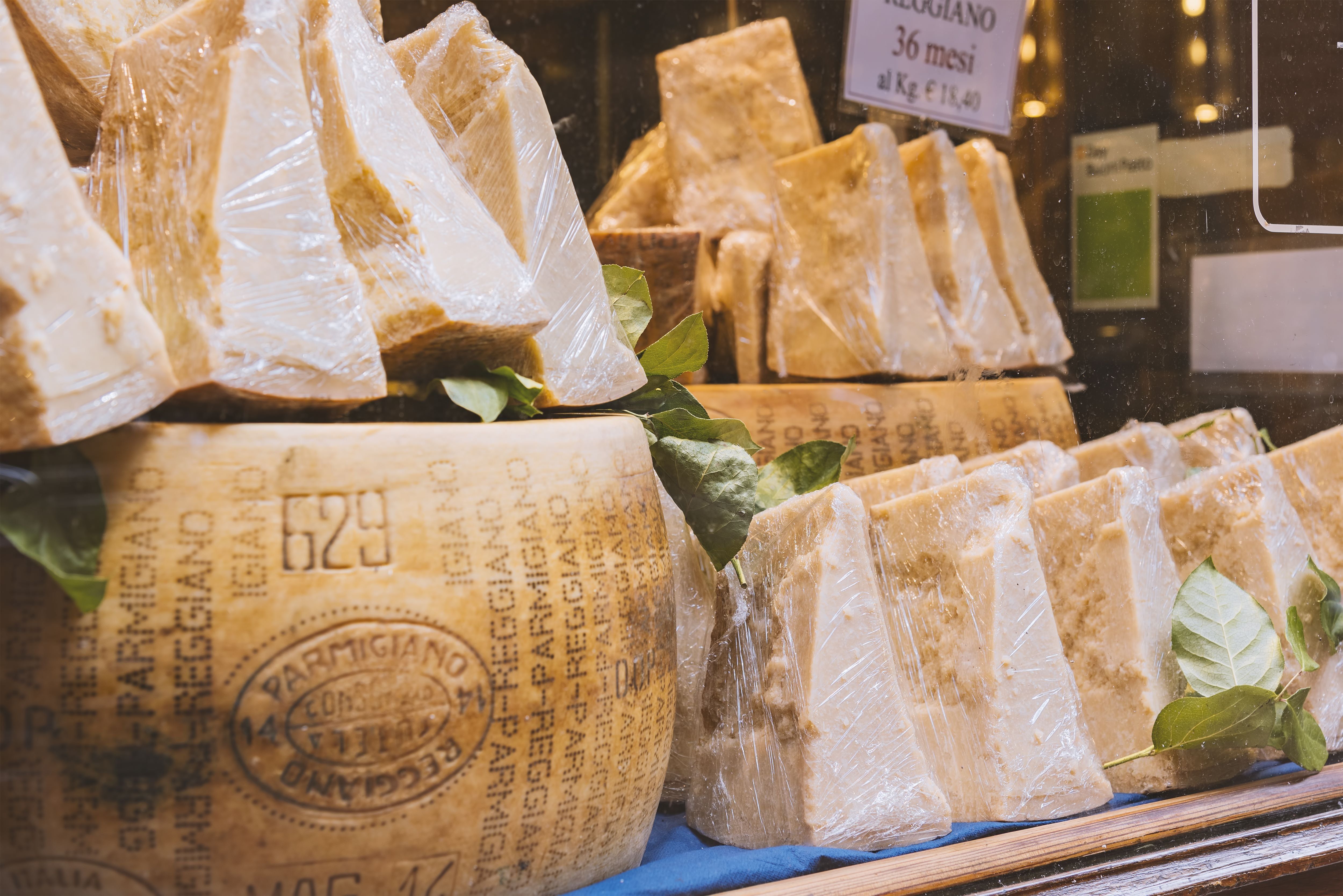 Fogyasztók tízezrei értékelték a világ sajtjait