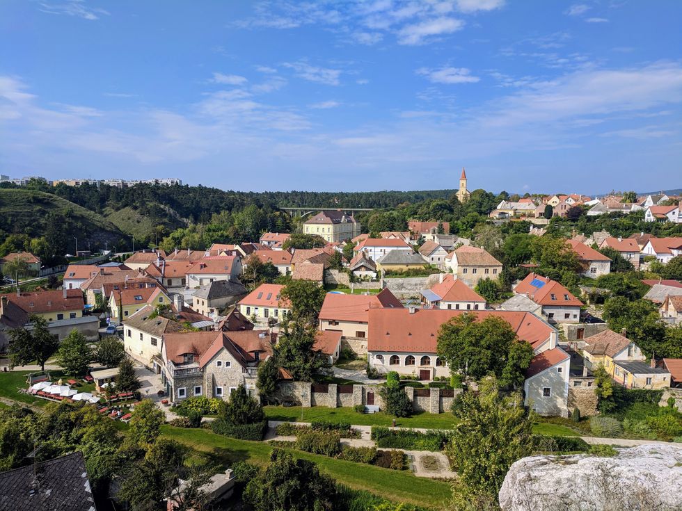 Ezért számít nem lakottnak 600 ezer lakás Magyarországon