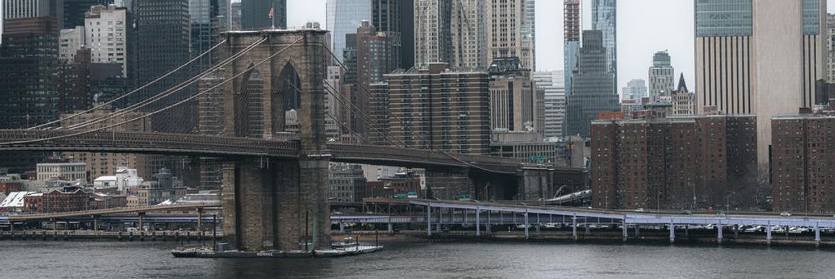 Manhattan felhőkarcolók Brooklyn Bridge