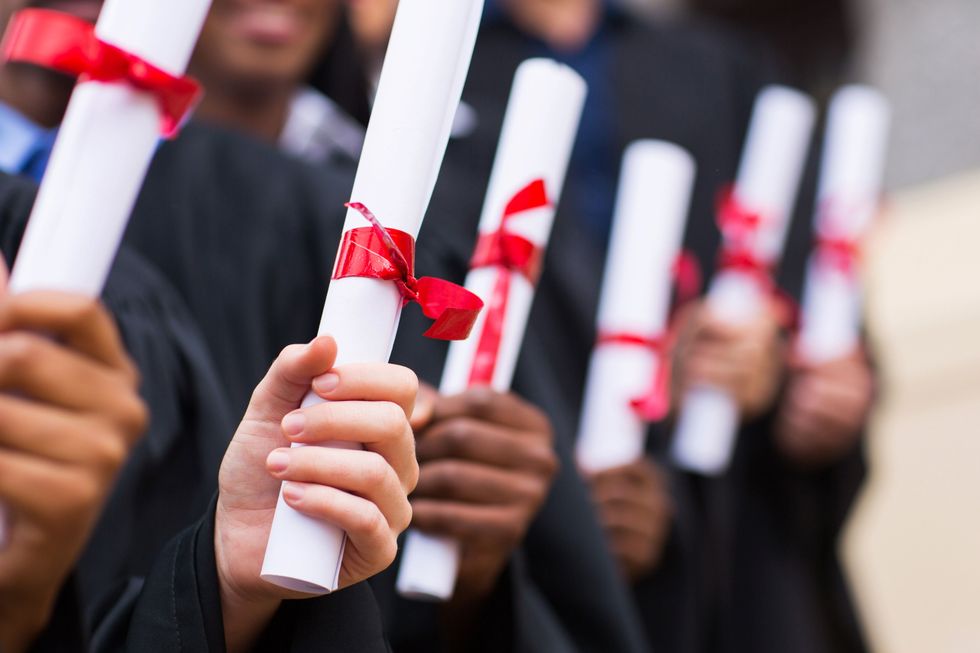 Magyarok százezreinek lehet szinte hasznavehetetlen diplomája