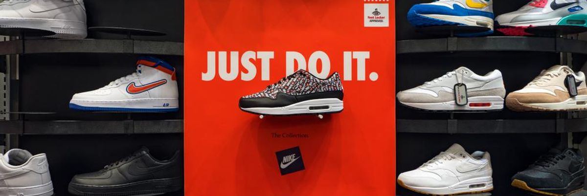 Nike cipők a márka mottója előtt, amelyek már nem fognak elérni az orosz vásárlókhoz