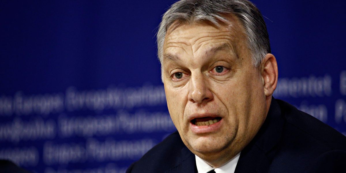 Orbán Viktor bejelentette, hogy az októberi szinten befagyasztják hat élelmiszer árát