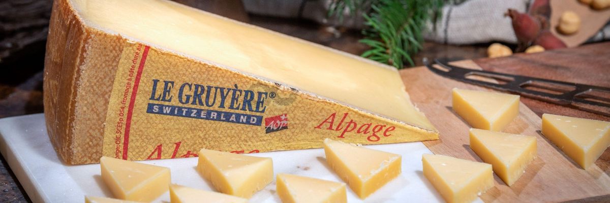Viszont a világ legjobb sajtjának egy svájcit választottak