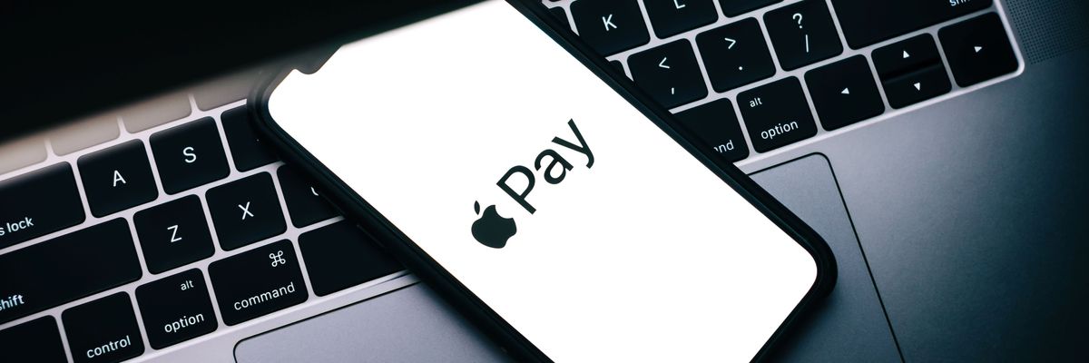 Zűr volt az Apple Pay-en, viisszajár a pénz