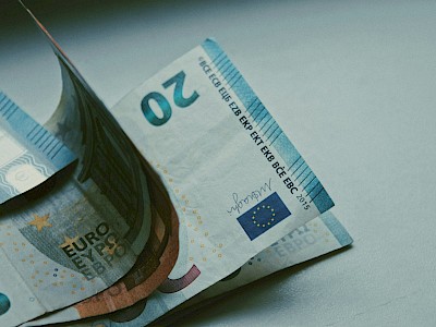 Nyitnak a pénzváltók, így számolj, ha eurót vennél