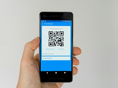 Így lehet QR kódra fizetni
