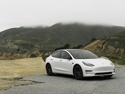 Itt a lista: továbbra is a Tesla Model Y a világ kedvenc villanyautója