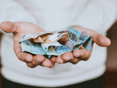 Pénzváltás: így számolj hétfőn, ha eurót vennél