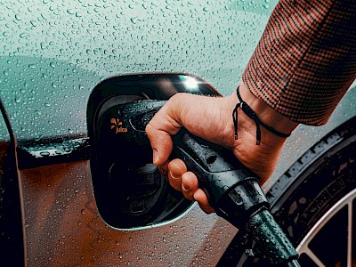 Így áll ma az üzemanyagok átlagára a hazai kutakon