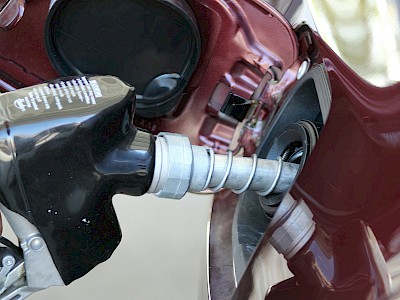 Nincs hétfői meglepetés a hazai benzinkutakon, stabilak az átlagárak