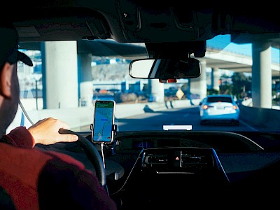 Ár, várakozási idő vagy biztonság? A legfontosabb szempontok taxirendelésnél