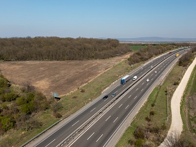Lehervad a mosolyod, ha belefutsz a mosolygós traffipaxba az M1-esen